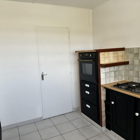  Annonces AVIGNON 84 : Apartment | LE PONTET (84130) | 53 m2 | 680 € 