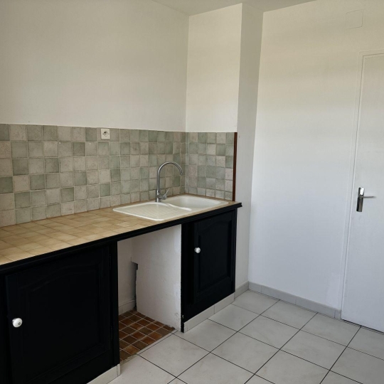  Annonces AVIGNON 84 : Apartment | LE PONTET (84130) | 53 m2 | 680 € 